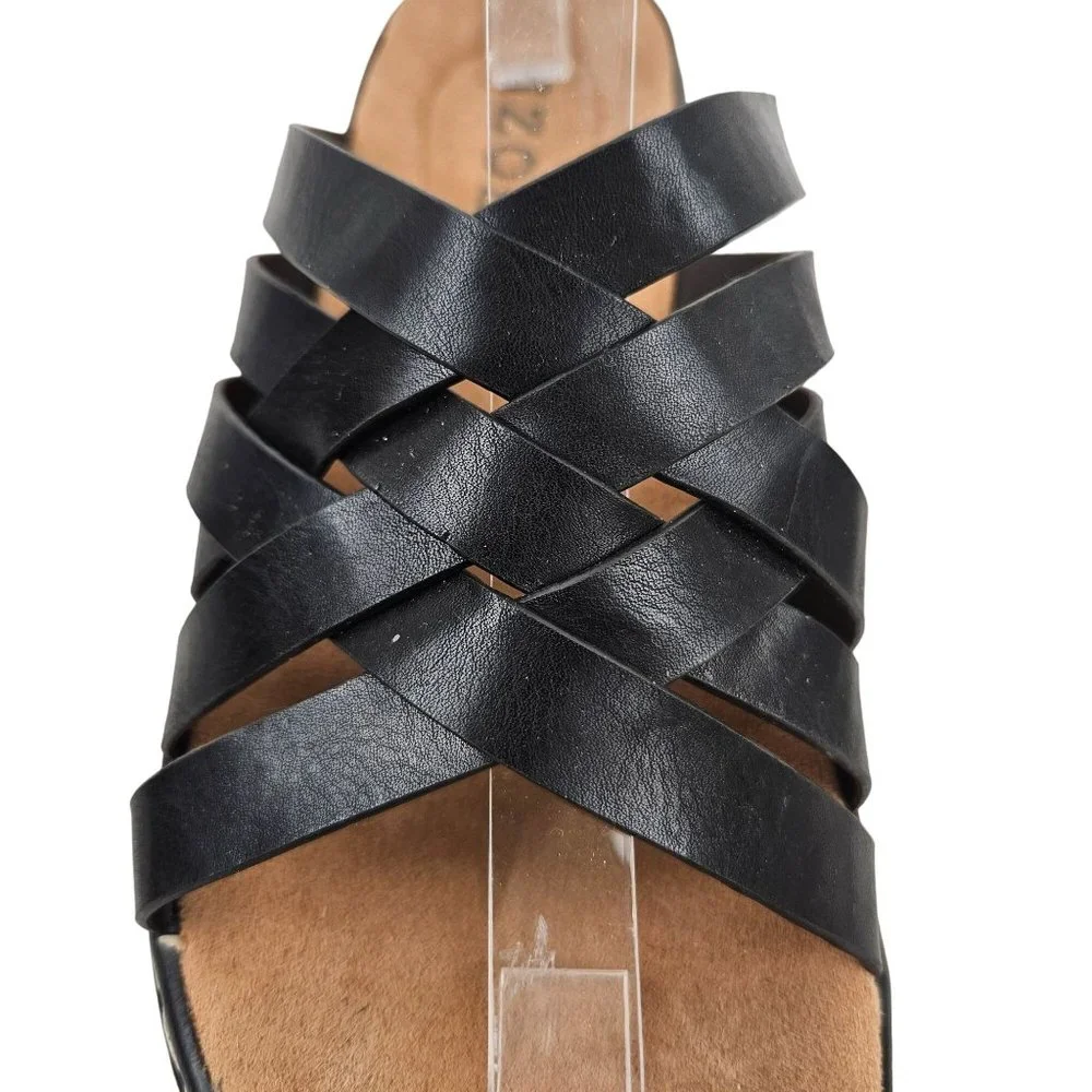 Izod Shoes Womens 6M Black Strappy Slip On Sandals Slaight Casual Comfort - Picture 3 of 10